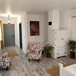 Alojamento de Acomodação e Pequeno-almoço Al'çatı Flaneur Çeşme