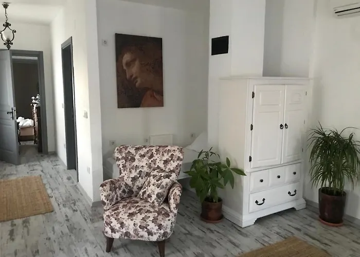 Al'cati Flaneur Çeşme